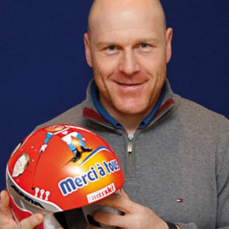Didier Cuche avec heaume Ovomaltine